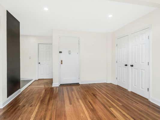 3 beds, 2 baths, 1,100 sqft, $3,500, Unit 4C