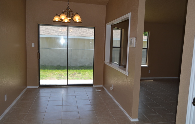 3 beds, 2 baths, $1,195