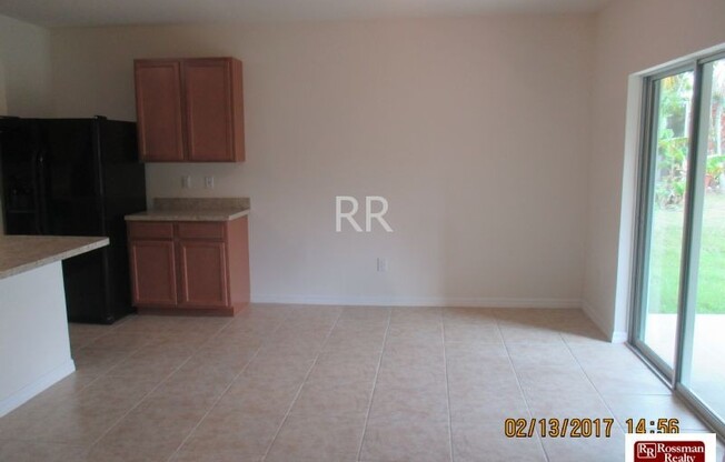 4 beds, 2 baths, $2,000