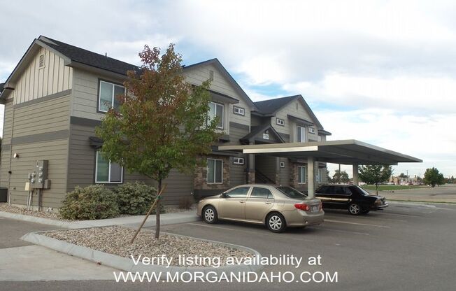 11904 W FAIRVIEW AVE