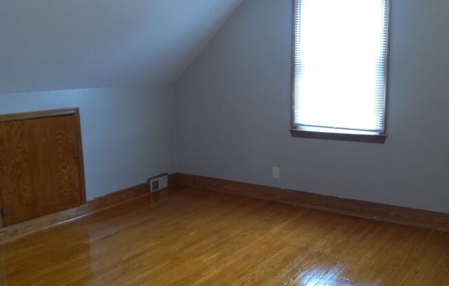 3 beds, 2 baths, $2,600