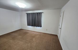 2 beds, 1.5 baths, $1,095