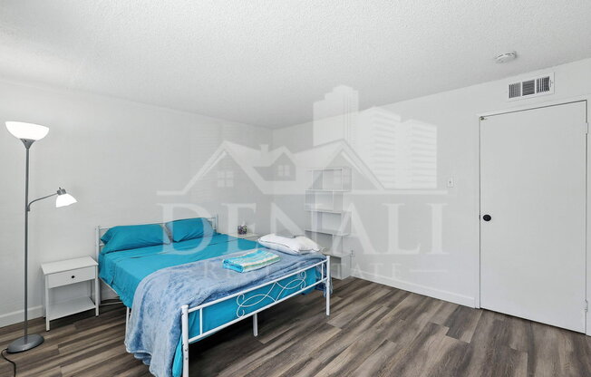 2 beds, 2 baths, 932 sqft, $1,450, Unit Unit 229e