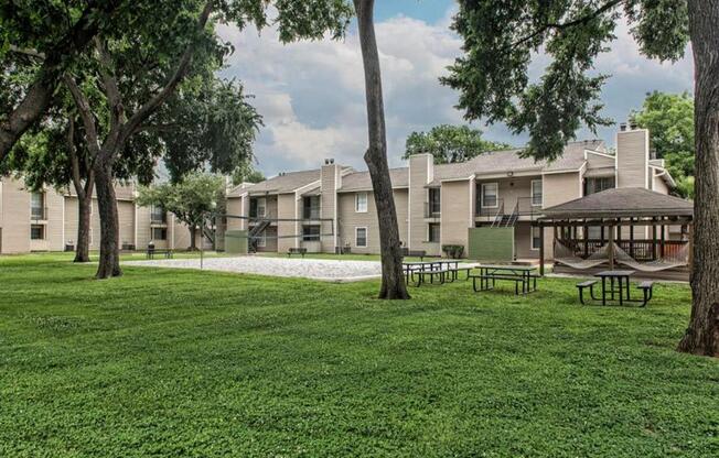 Outdoor Green Space With Gazebo View at Abbey Glenn Apartments, Waco, TX, 76706