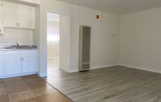 1 bed, 1 bath, $1,700, Unit 8712 - Apt 13