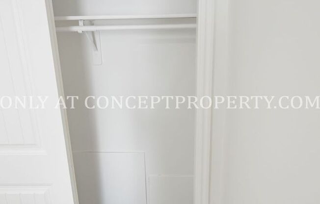 2 beds, 1 bath, 900 sqft, $1,299, Unit 07 R