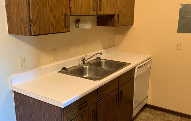 2 beds, 1 bath, 550 sqft, $695, Unit 1929-25