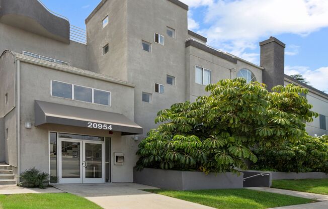 Cambridge Court Apartments