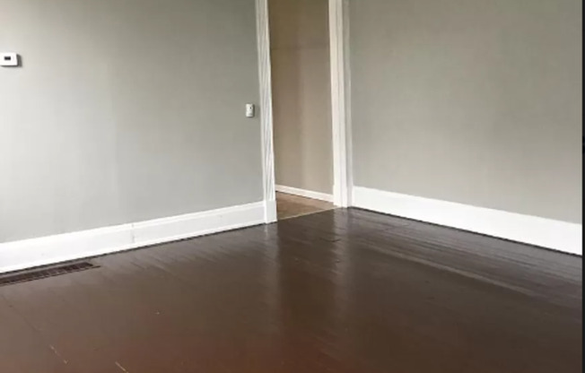 211 Linden St. | 3 BR 1 BA | 1468 SQ FT