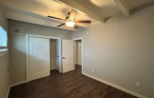 2 beds, 1 bath, 950 sqft, $1,495, Unit 207