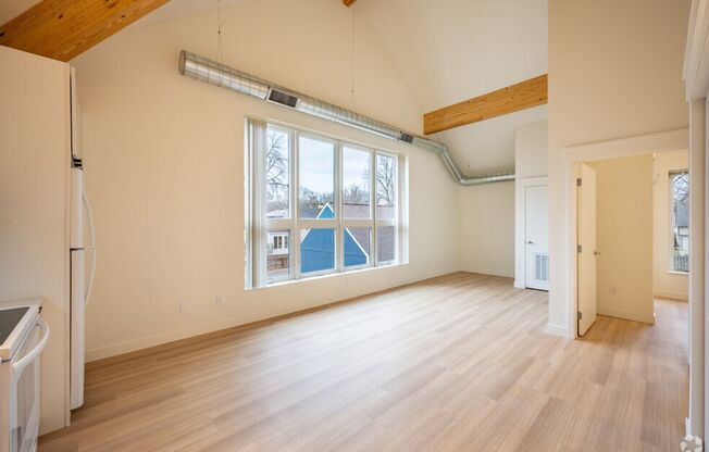 1 bed, 1 bath, 615 sqft, $1,600, Unit 3225-111A