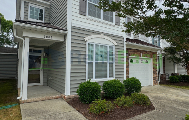 1005 SILVER CHARM CIR