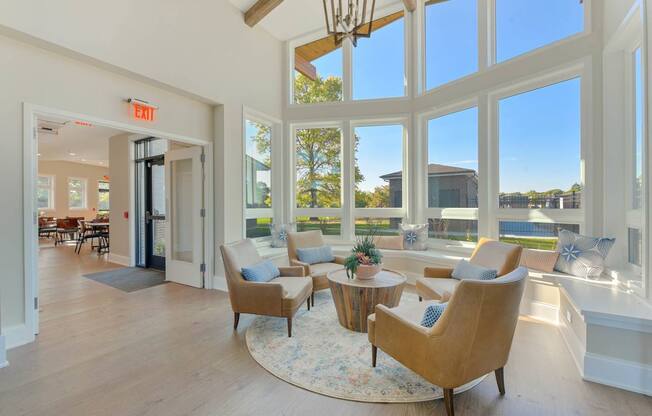 Acclaim at Hinsdale Lake