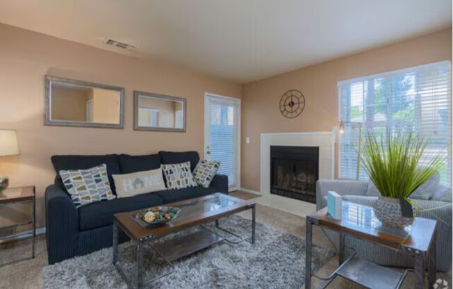 1 bed, 1 bath, 650 sqft, $1,595, Unit 113 - Stainless Package