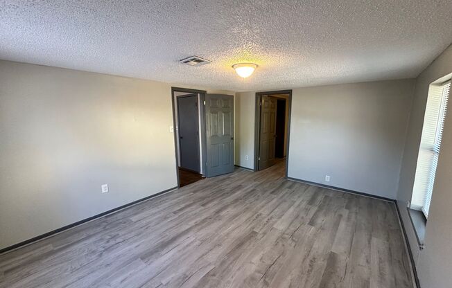 3 beds, 1 bath, $1,300