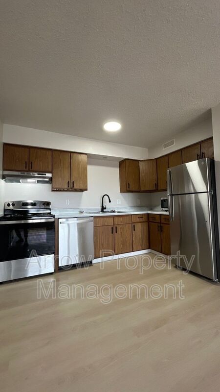 539 N 24th