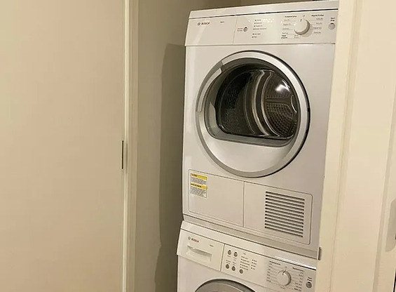 1 bed, 1 bath, $5,484, Unit 1609