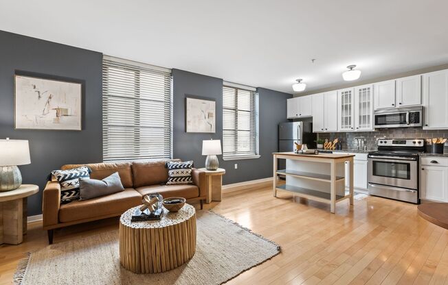 1 bed, 1 bath, 884 sqft, $1,190, Unit #207