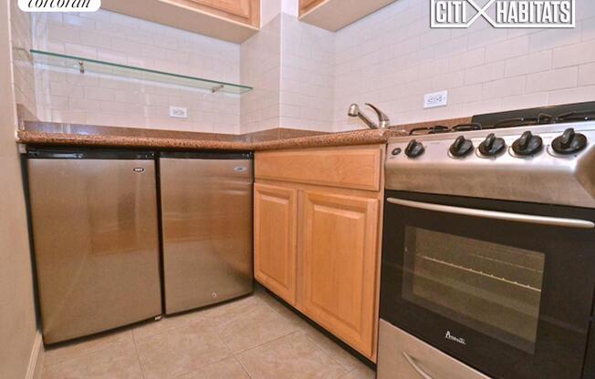 Studio, 1 bath, $3,150, Unit 7J