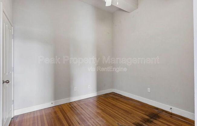 1 bed, 1 bath, 814 sqft, $1,195, Unit 11