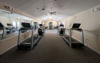 2 beds, 2 baths, $1,300