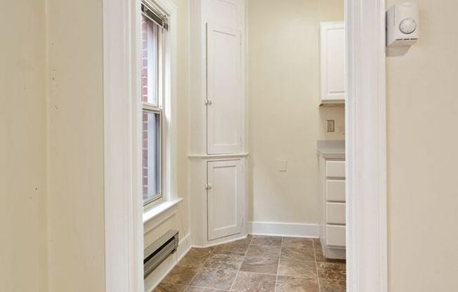 1 bed, 1 bath, 510 sqft, $1,650, Unit 319