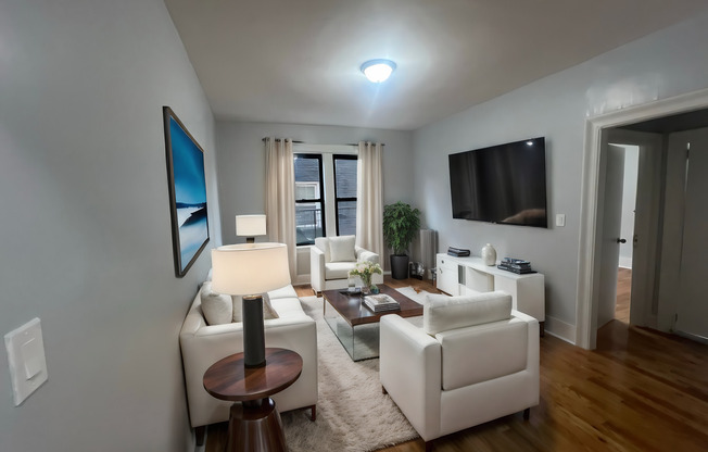 Hummingbird Heights 320