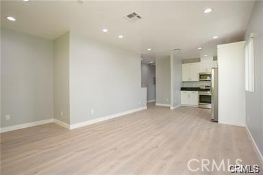 4 beds, 2 baths, 1,421 sqft, $3,350, Unit 1/2