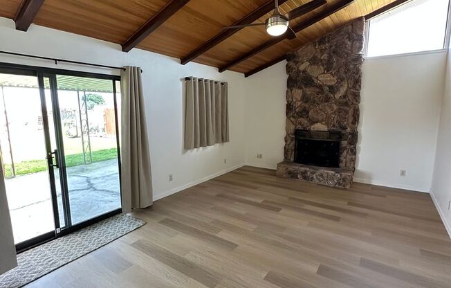 8007 Shasta Ave - Ranch Style 95758