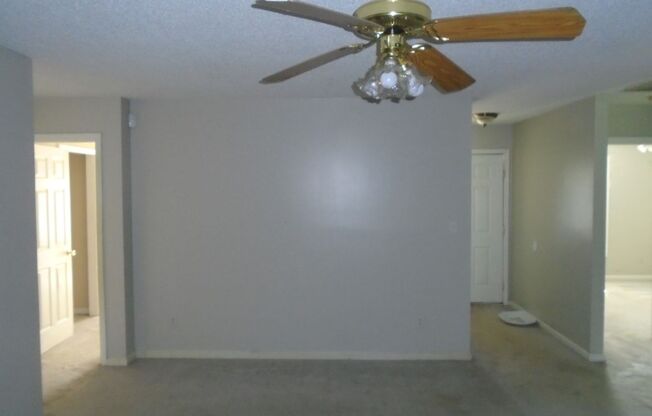 3 beds, 2 baths, $1,500