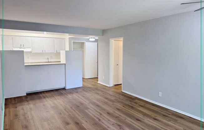 1 bed, 1 bath, 666 sqft, $1,800, Unit E425