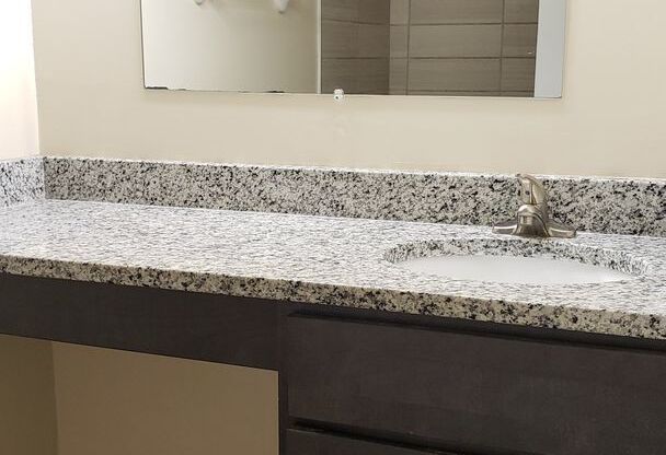 2 beds, 1.5 baths, 1,050 sqft, $2,025, Unit 3347 #101