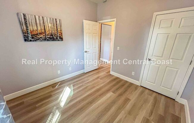 2 beds, 1 bath, $2,650