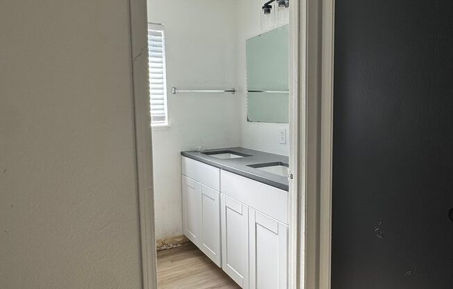 3 beds, 1 bath, $1,500