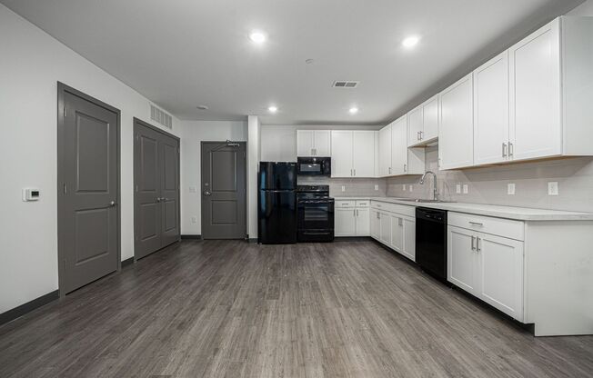 3 beds, 2 baths, 1,378 sqft, $2,350, Unit 805