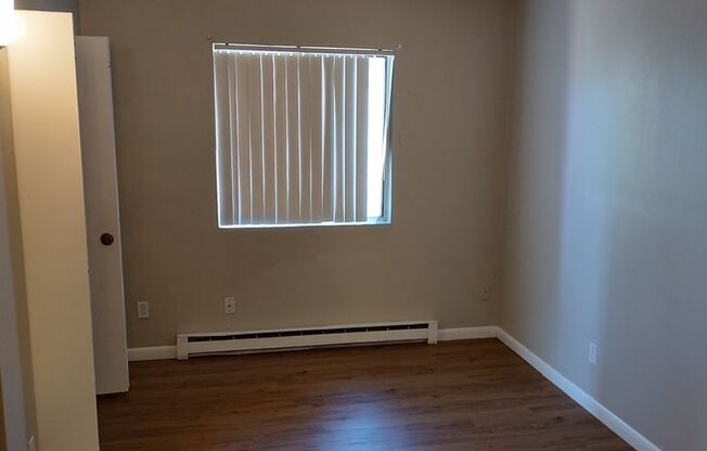 1 bed, 1 bath, 520 sqft, $940, Unit 215