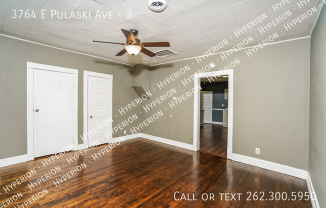 3764 E PULASKI AVE