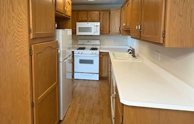 2 Bedroom Condo in Millcreek!