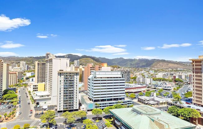 1 bed, 1 bath, 881 sqft, $4,800, Unit 1514