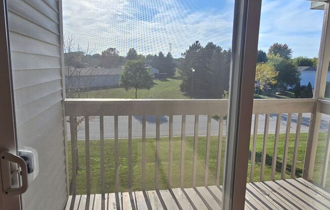 2 beds, 1 bath, 856 sqft, $1,269, Unit PL   7305