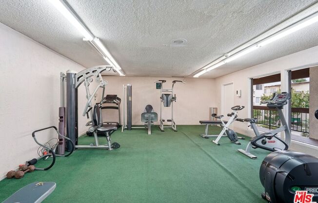 2 beds, 2 baths, 990 sqft, $2,395, Unit G111