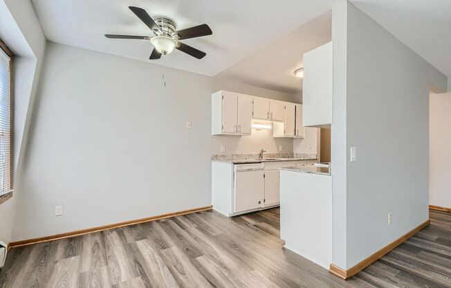 1 bed, 1 bath, 650 sqft, $1,100, Unit 104