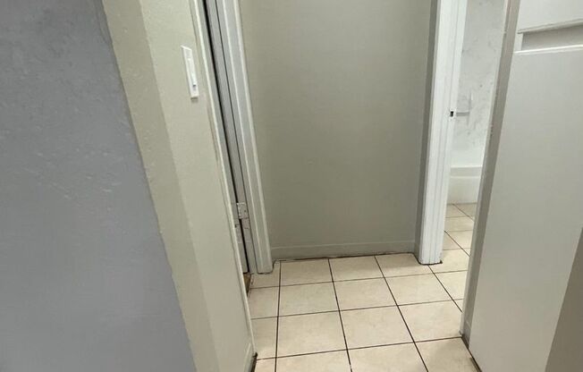 1356 W Stoneridge Ct