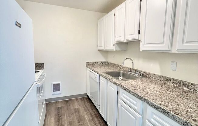 Willow Creek Apartments