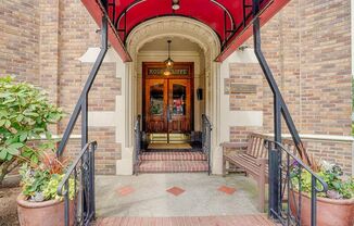 Roundcliffe Apartments