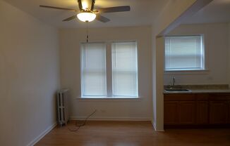 2 beds, 1 bath, $1,495, Unit 2050 Kostner - 1B