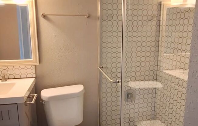 2 beds, 1 bath, 762 sqft, $1,145, Unit 3435