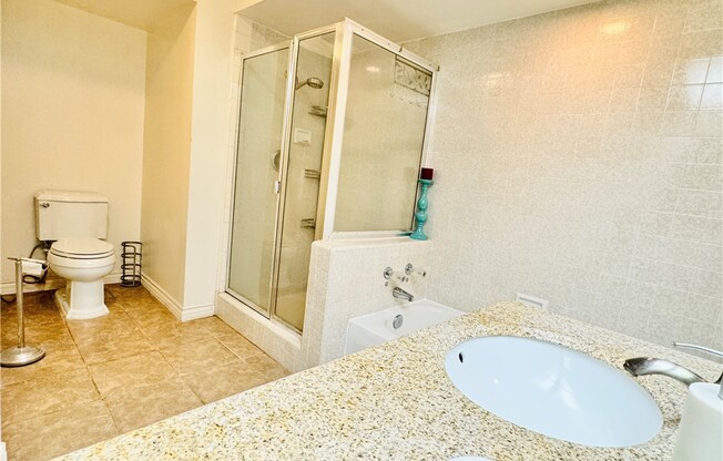 2 beds, 3 baths, 1,614 sqft, $4,000