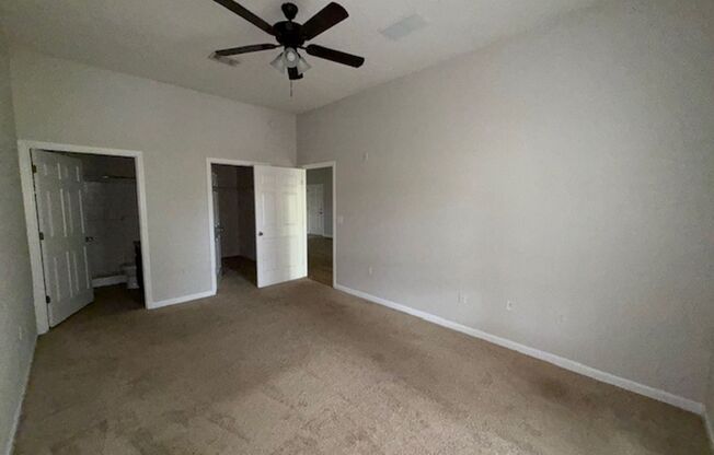 3 beds, 2 baths, $1,750, Unit # 4