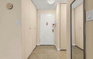 Studio, 1 bath, $1,900, Unit 1P